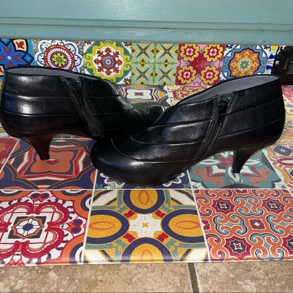 🖤 United Nude Black Leather Zip Ankle Booties – Size 37 (US 6.5-7) - Picture 3 of 7